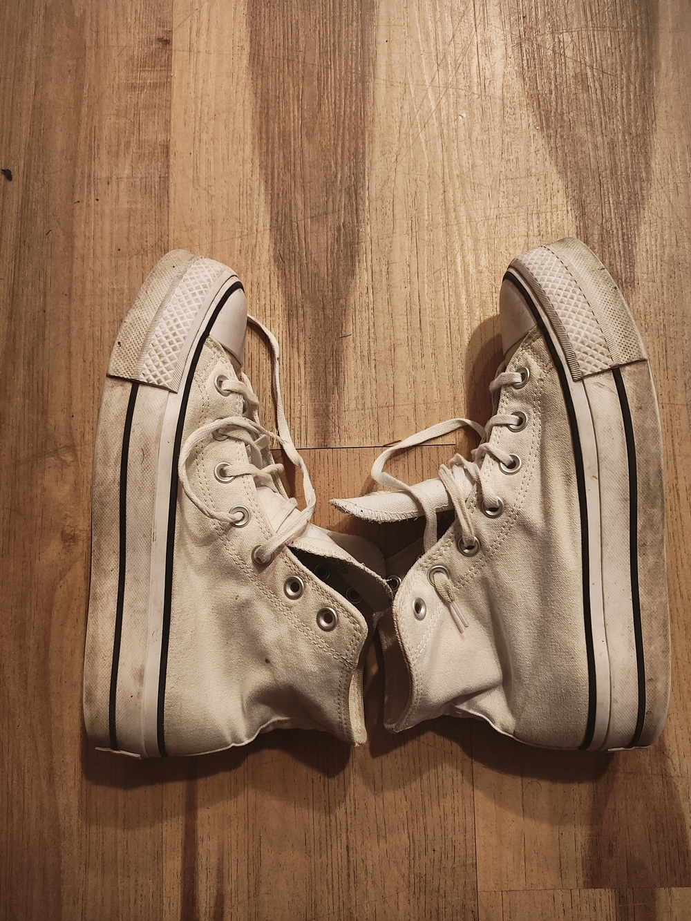 Converse Chuck Taylor All Star High Top Sneakers in White - Picture 4 of 5